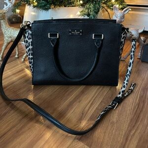 Kate Spade Black and leopard Women's Handbag.